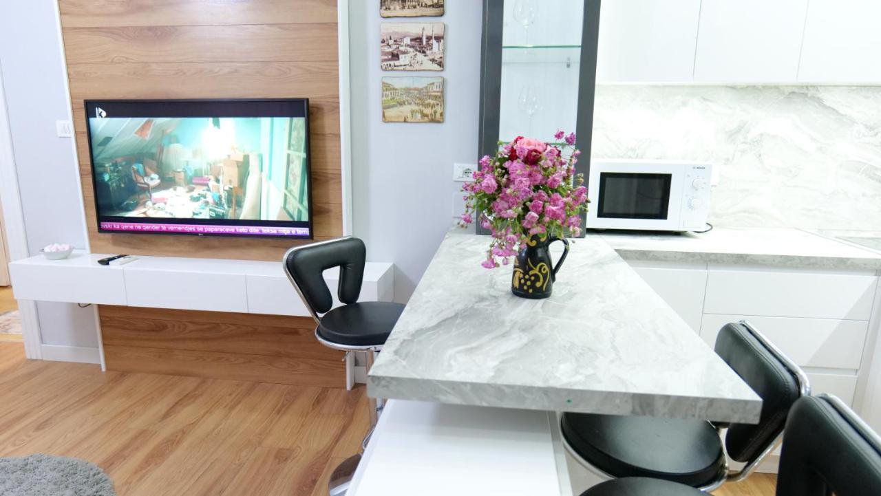 City Center Apartment Niko 04 Tirana Extérieur photo